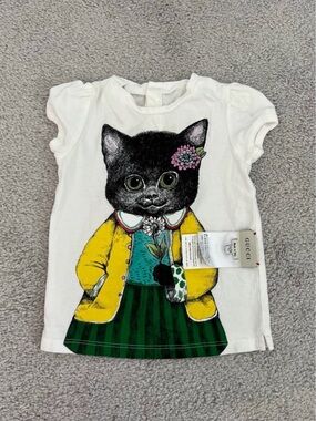 Gucci White Kids Tee with Black Cat Graphic and Yellow Jacket